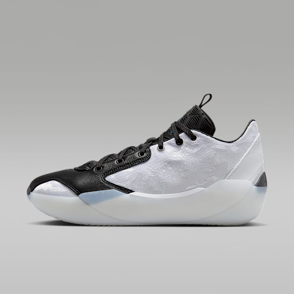 Mens Basketball Mid Top Shoes. Nike